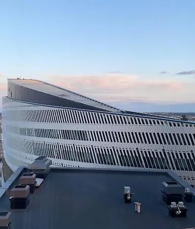 Kannen Topaasi - By The Nokia Arena *