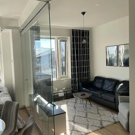 Kannen Topaasi - By The Nokia Arena Τάμπερε